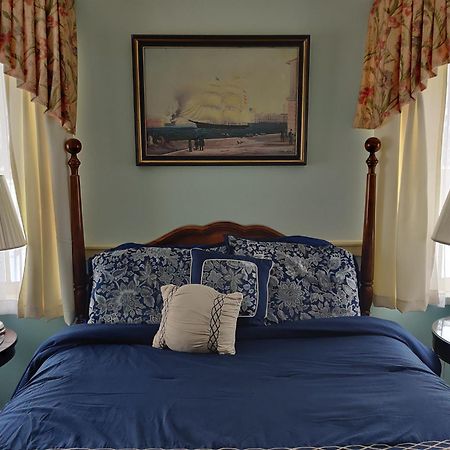 Montague Inn Bed & Breakfast Saginaw Bagian luar foto