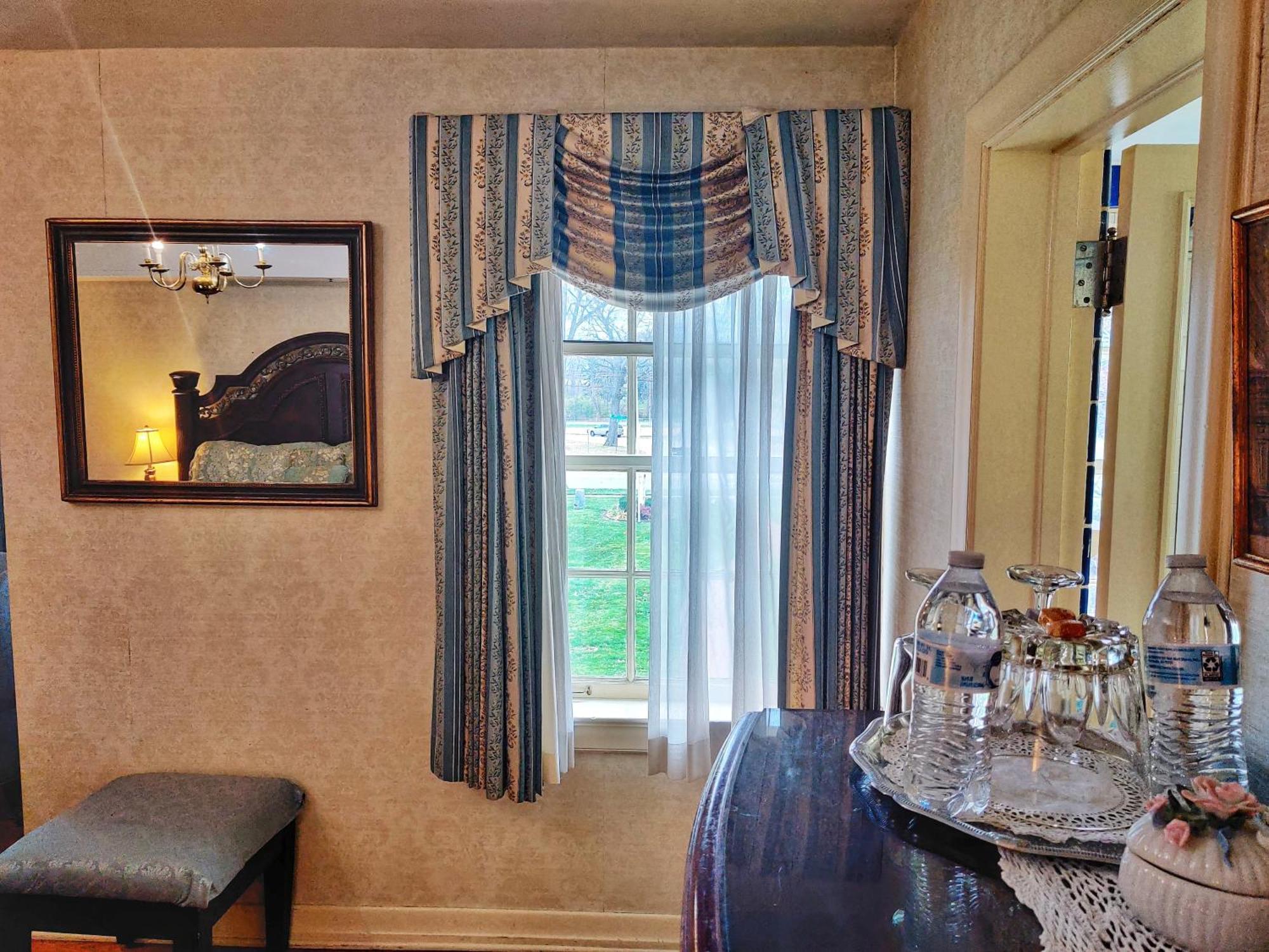 Montague Inn Bed & Breakfast Saginaw Bagian luar foto