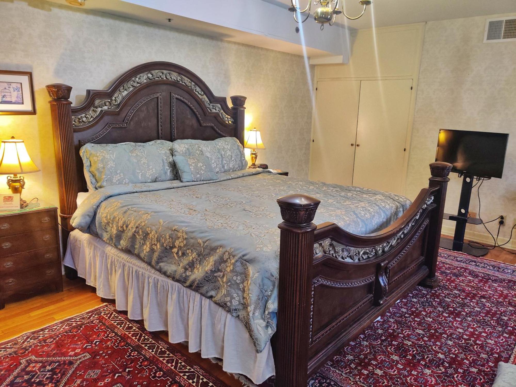 Montague Inn Bed & Breakfast Saginaw Bagian luar foto